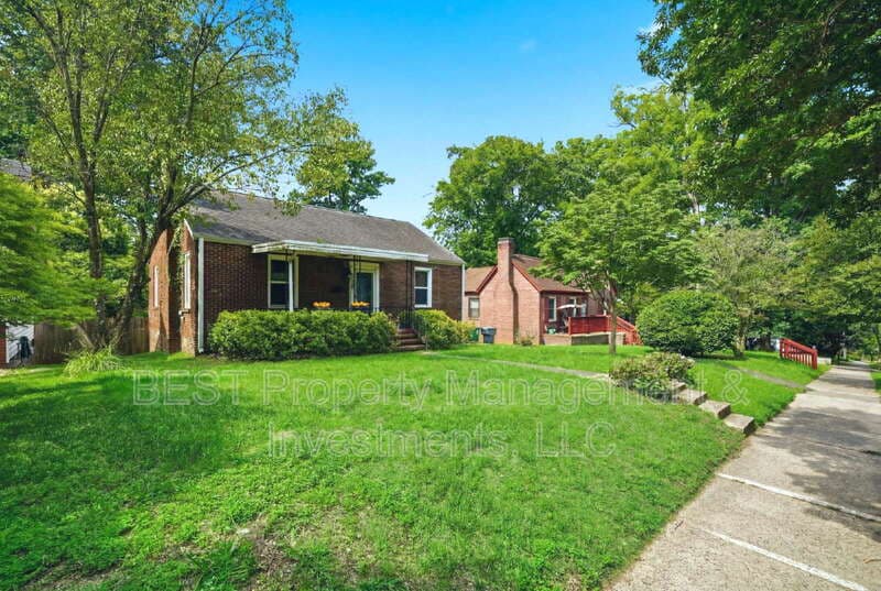 Charlotte House: 2208 Wilmore Drive