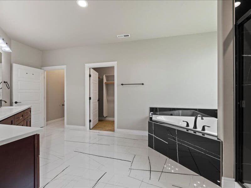Richland House: 1615 Palermo Ave