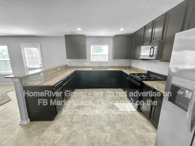 Rosharon House: 8722 Dairy Farm Trl