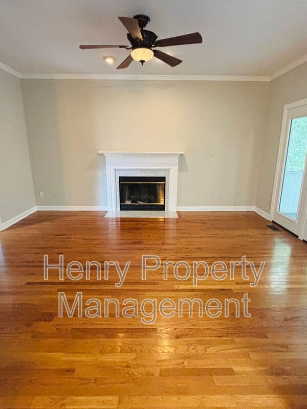 Cary House: 203 Langston Mill Court