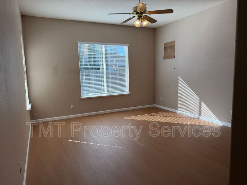 Elk Grove House: 9348 Sierra Spring Way