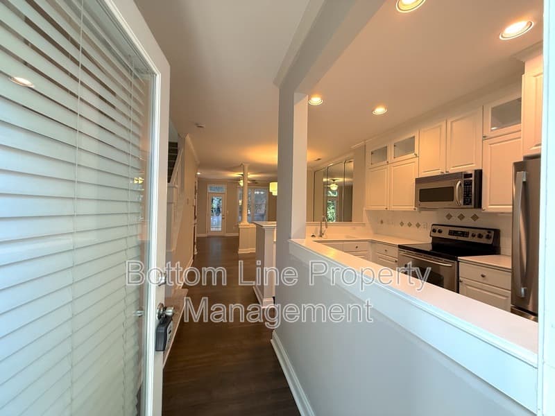 Charlotte Townhome: 1516 Cleveland Ave