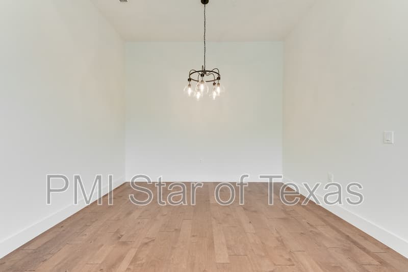 Arlington Townhome: 889 Birds Fort Trail