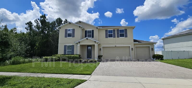 Kissimmee House: 365 Blue Lake Cir