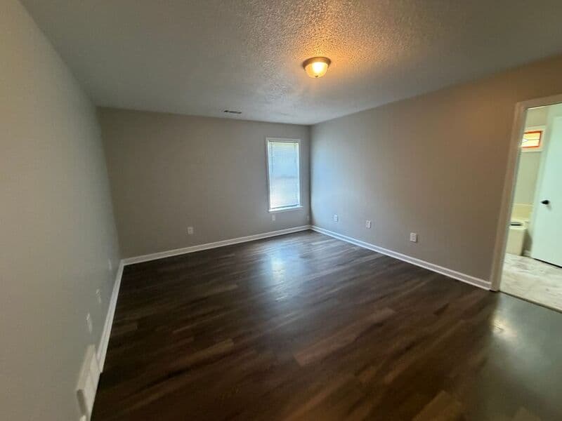 Olive Branch House: 7211 Grove Park Rd
