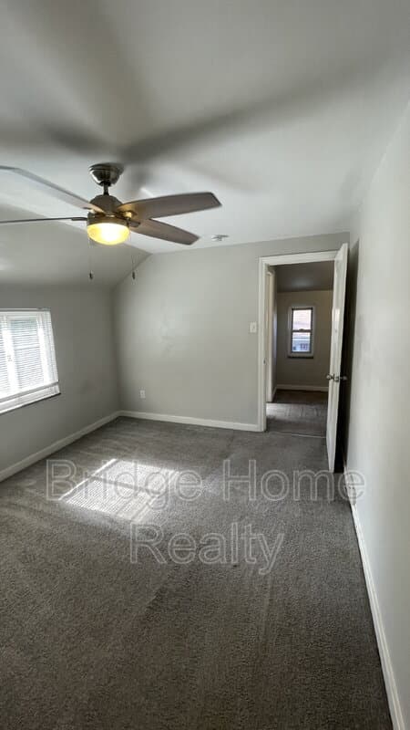 Pittsburgh House: 63 West Bellecrest Avenue