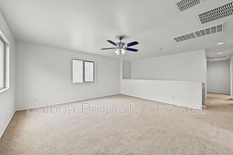 Florence House: 6135 E Paradise Ln