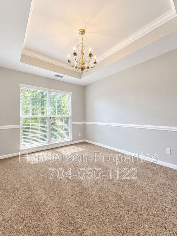 Charlotte House: 8702 Huntland Court