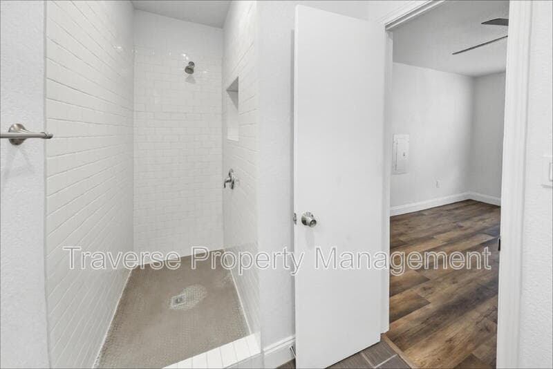 Fort Worth House: 2304 Ryan Ave