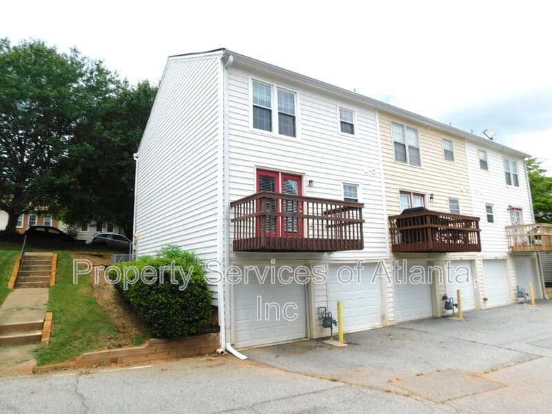 Roswell Townhome: 192 High Creek Dr