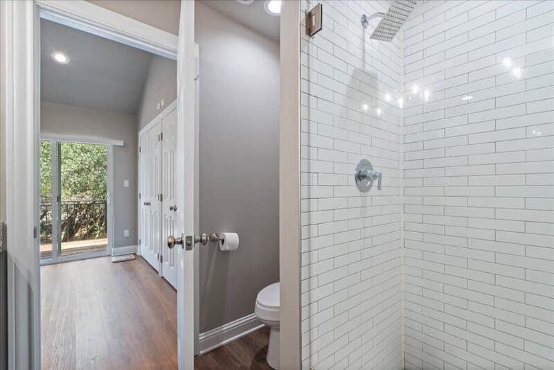 Lago Vista Condo: 5800 Club House Drive A