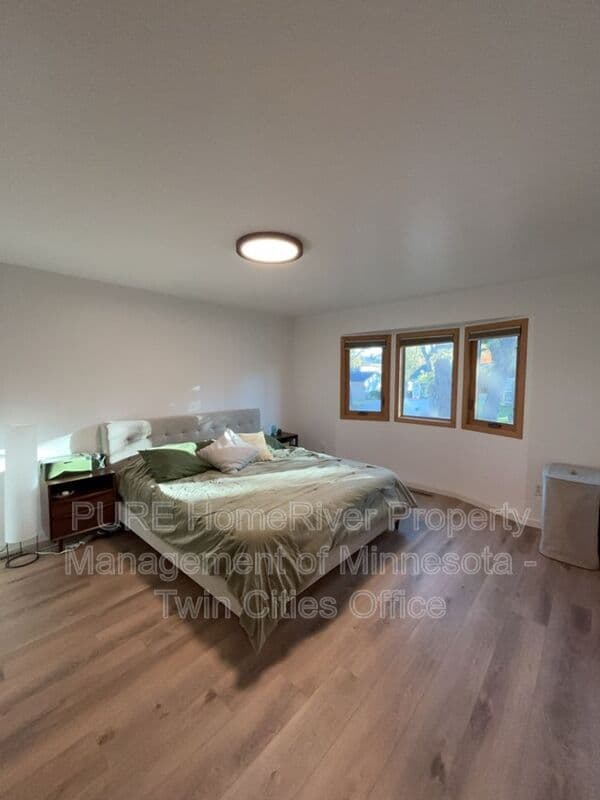 Coon Rapids House: 12394 Magnolia Cir Nw
