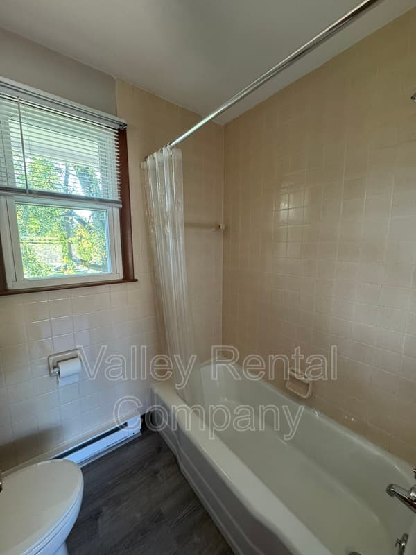 Agawam Condo: 21 Dwight Street - 10