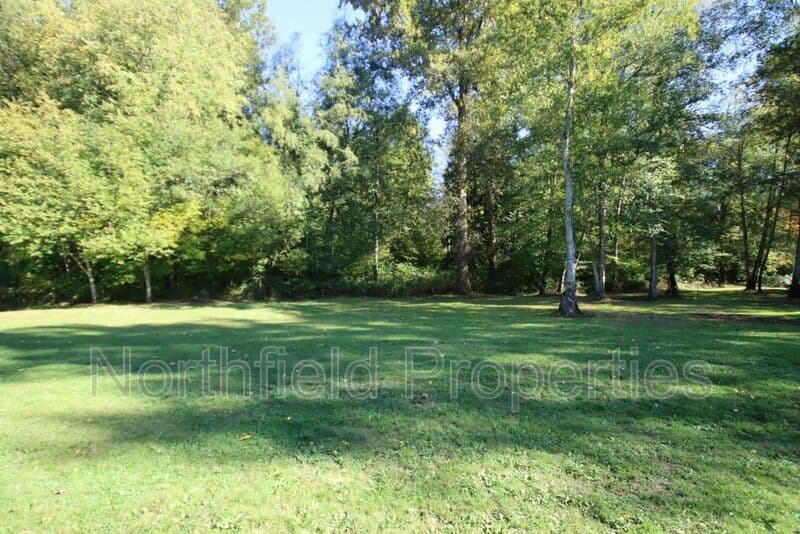 Tulalip House: 12105 26th Ave NE