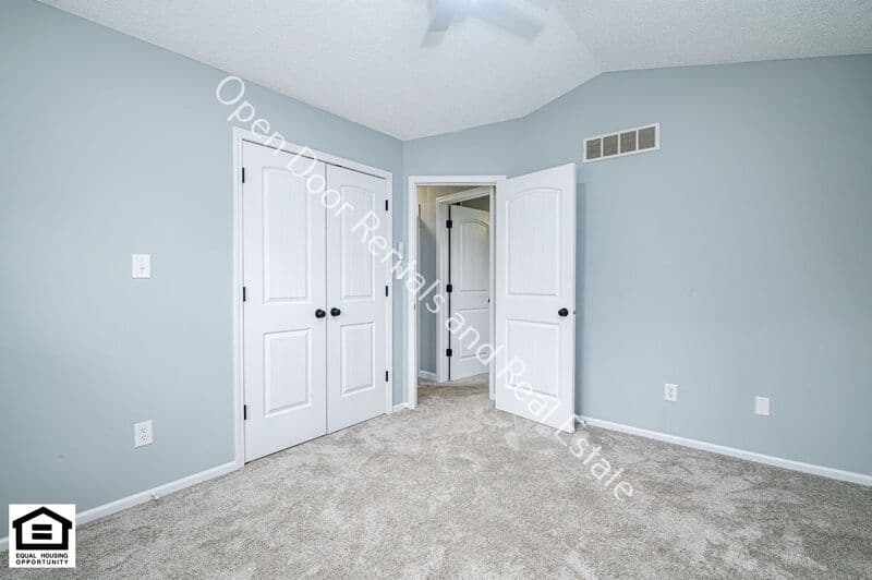 Woodburn House: 5021 Clovedale Dr