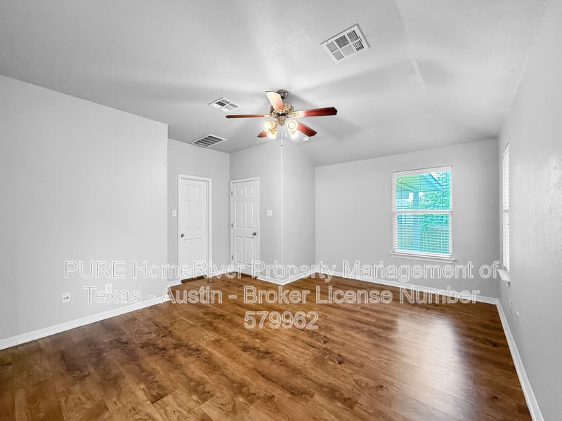 Round Rock House: 4235 Fairmeadow Dr