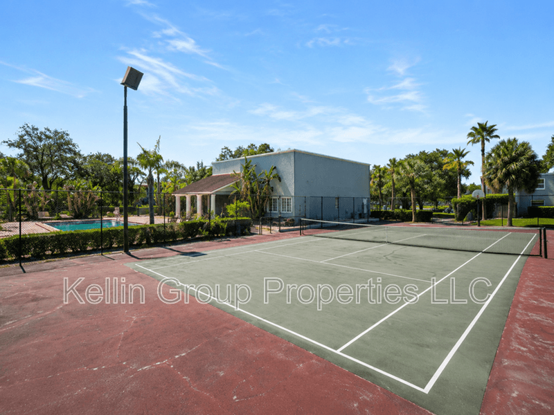 Tampa Townhome: 2862 Somerset Park Dr