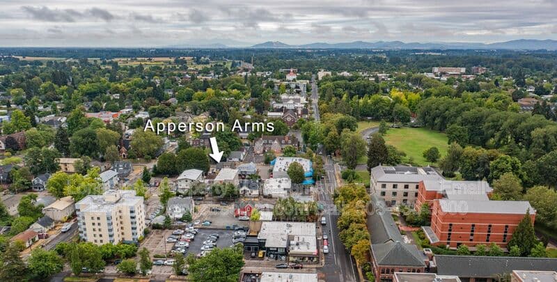 Corvallis Apartment: 115 NW 15th St