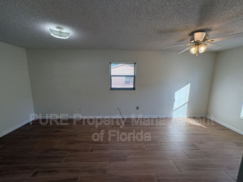 Ocala House: 6807 NW 62nd Place