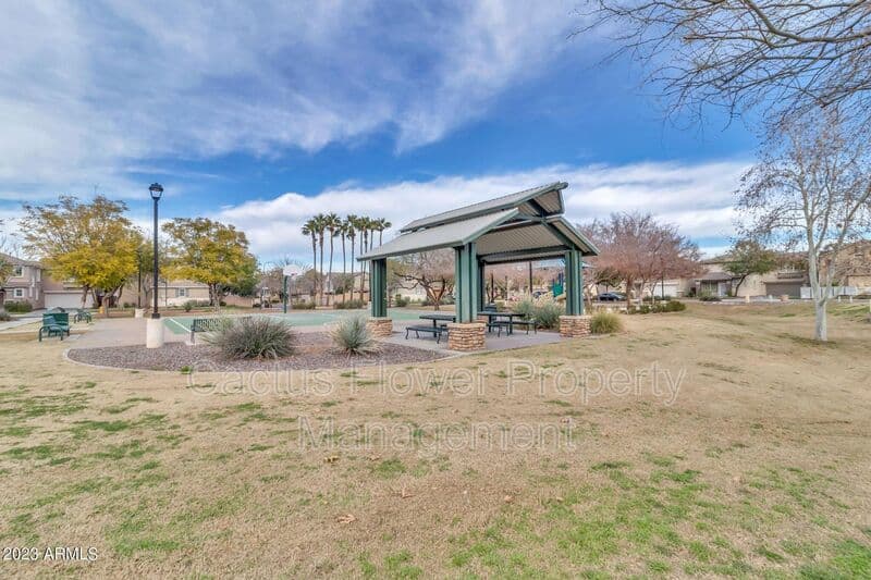 Phoenix House: 5625 S 21st Pl
