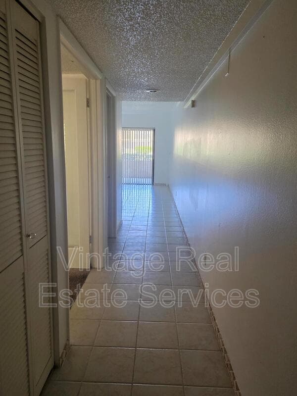 Tampa House: 4981 Puritan Circle
