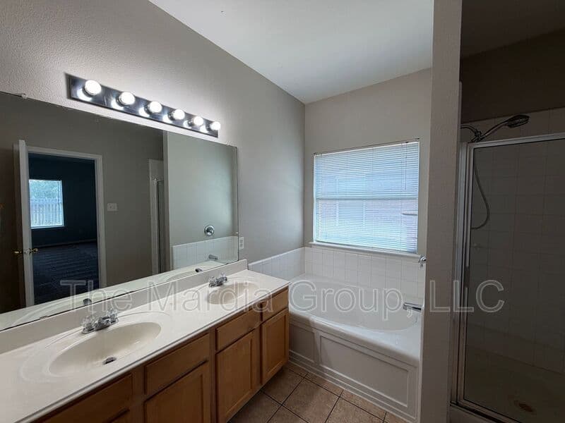 Ft. Worth House: 8512 Prairie Wind Trl