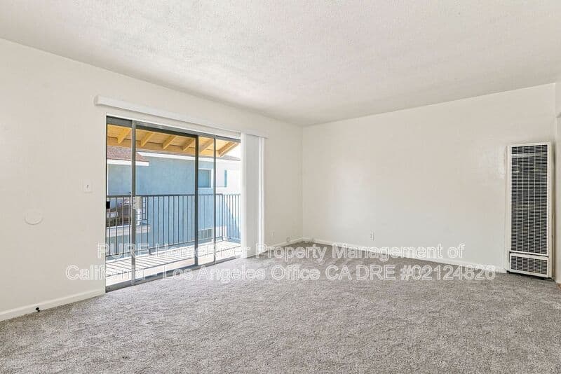 Gardena House: 1433 W 145th Street