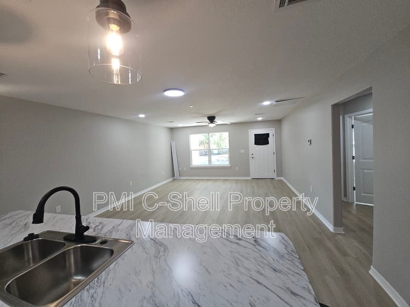 Pensacola Condo: 50 Fulton Ave B
