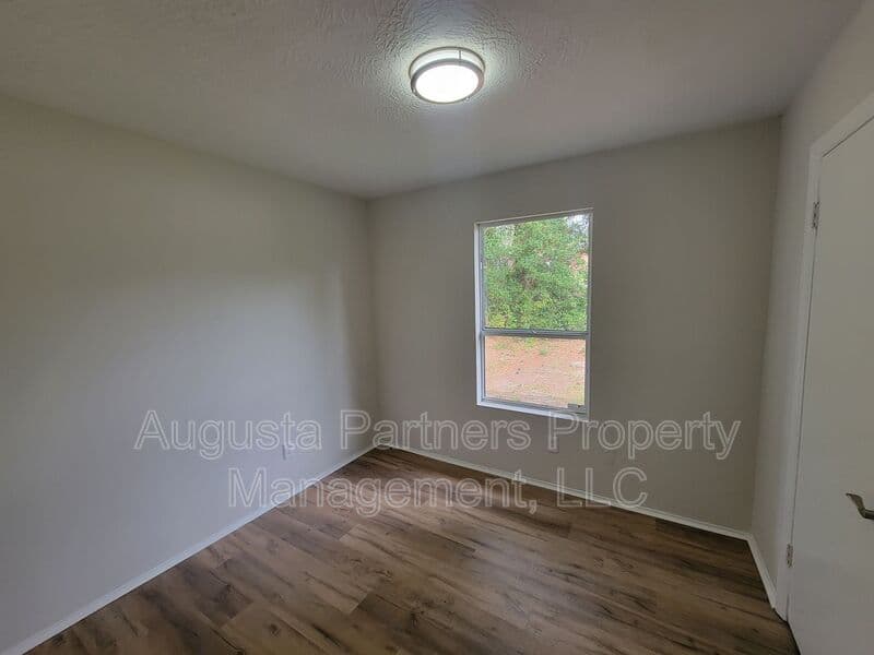 Augusta House: 3619 Abbey Road