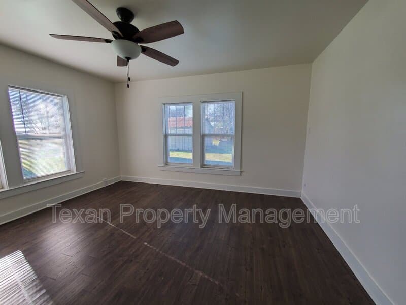 Cresson House: 214 South Broadway Street