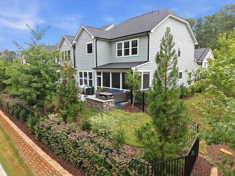 Raleigh House: 7701 Litcham Drive