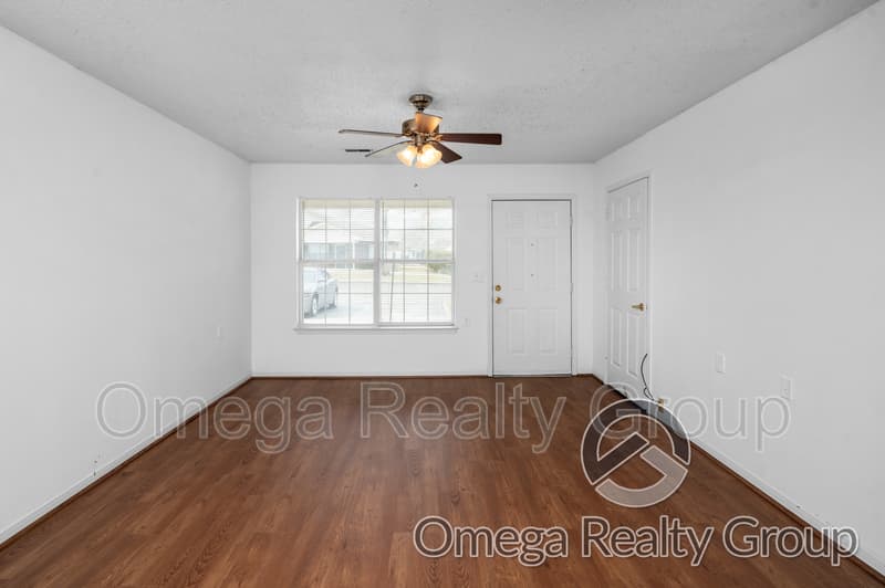 Columbiana Condo: 100 Egg And Butter Rd