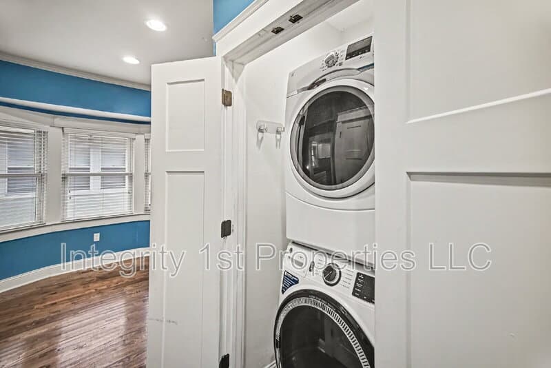 Kansas City House: 4431 Jefferson St