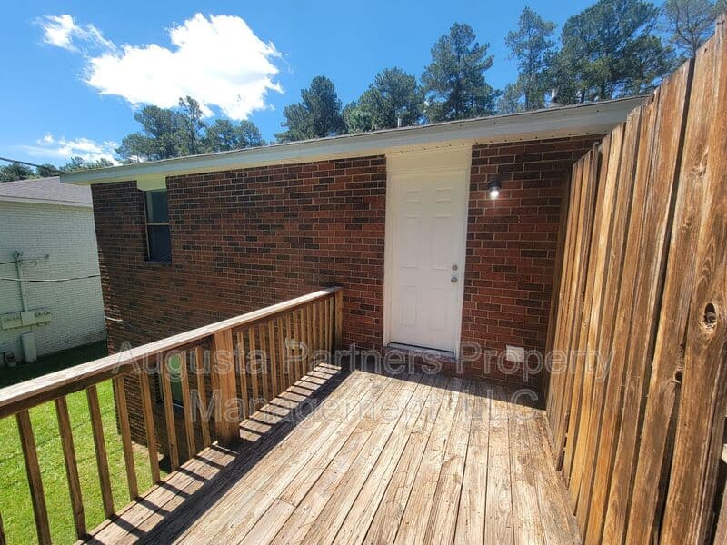 Aiken Condo: 1546 Hamilton Dr