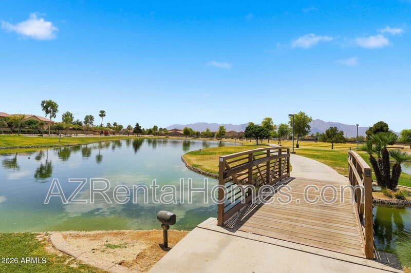 Laveen House: 6308 South 69th Glen