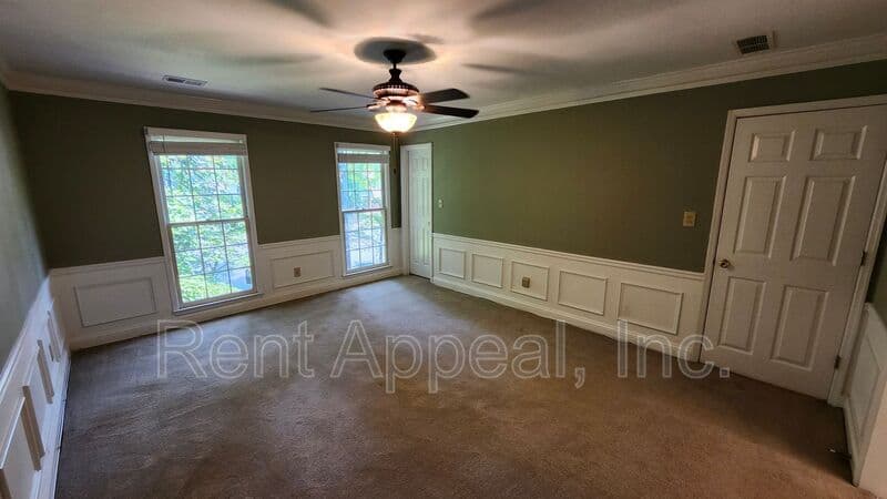 Alpharetta House: 310 Milesford Ct.