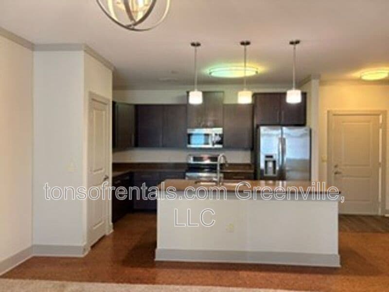 Greenville Condo: 98 E. McBee Ave.