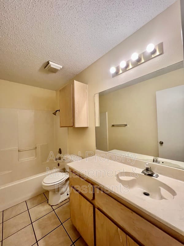 Edinburg Condo: 1201 Carmen