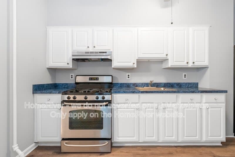 Baltimore House: 6915 Harford Rd