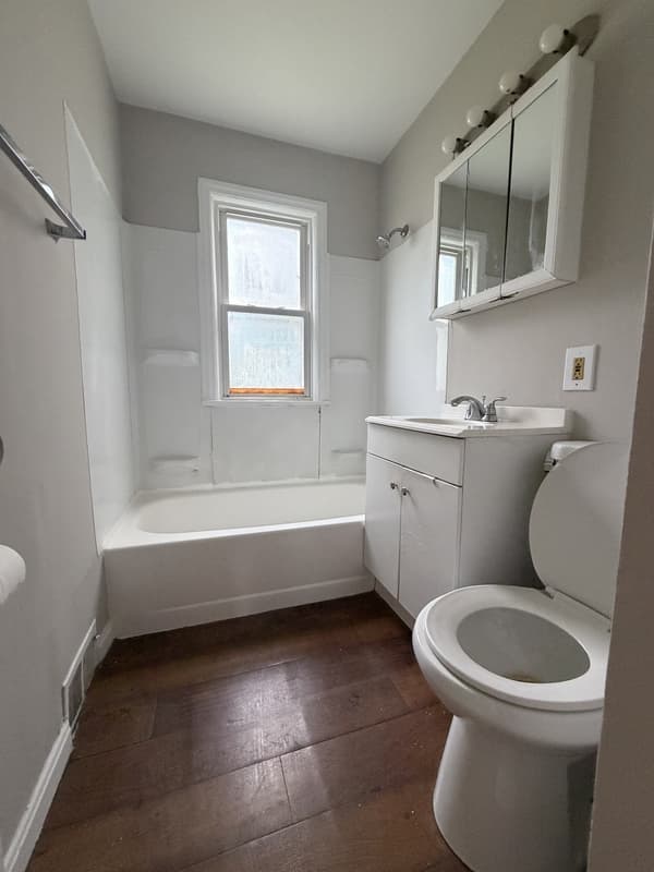 Cleveland House: 16910 Lotus Drive