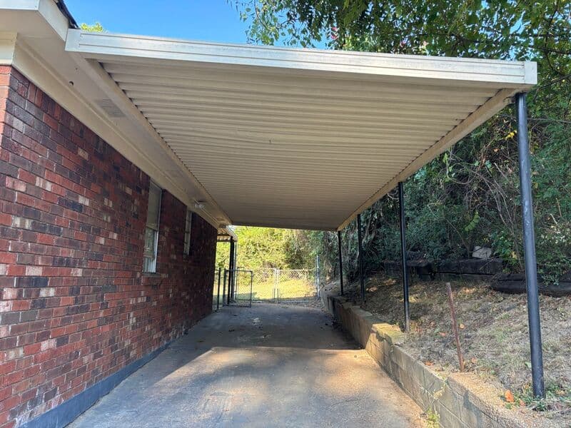 Memphis House: 3489 Overton Crossing St