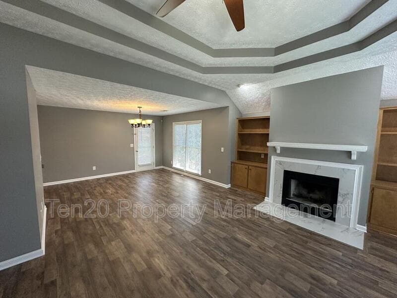 Columbus House: 7124 Vinings Court