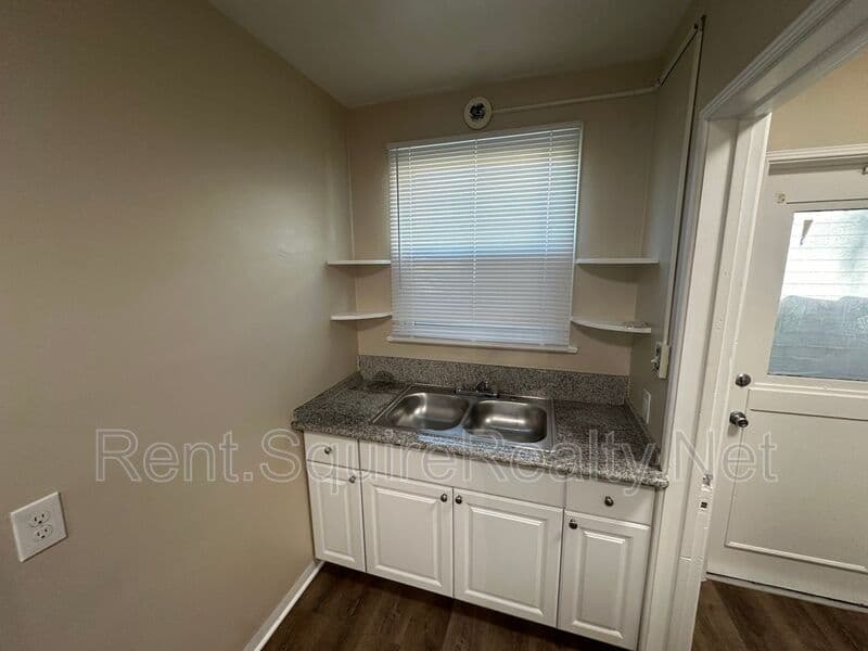 Azusa Condo: 901 N. San Gabriel Ave