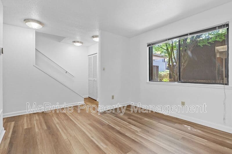 Martinez Townhome: 3506 Prestwick Drive