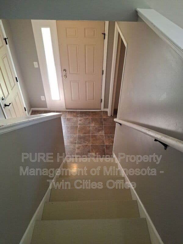 Rochester House: 5911 Excalibur Ct NW