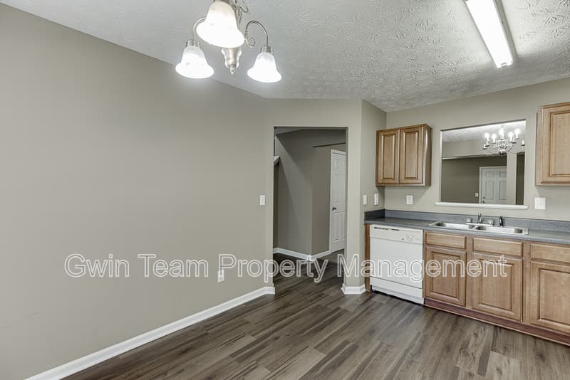 Gainesville Townhome: 2883 Creek Bottom Ct