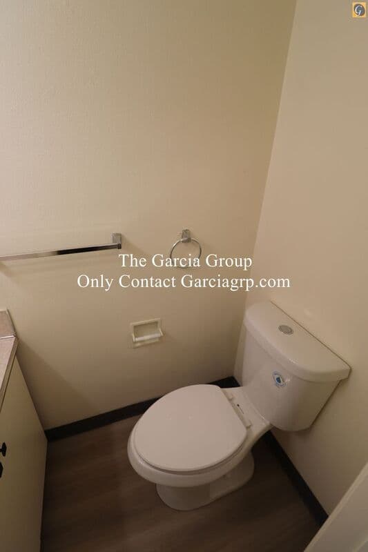 Oregon City Townhome: 581 Holmes Lane