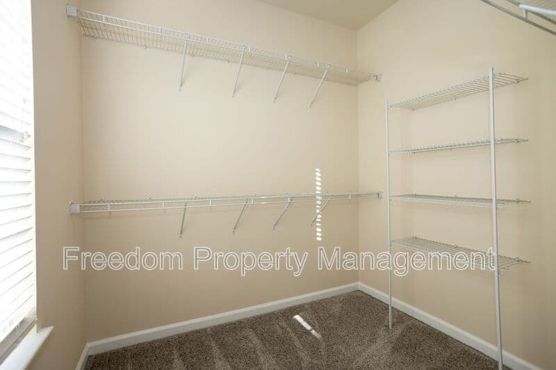 Gainesville Townhome: 7408 Brunson Cir