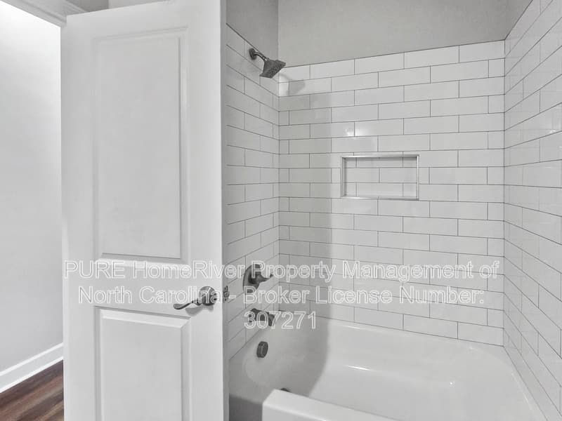 Charlotte House: 621 Northway Dr