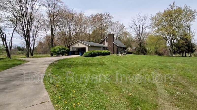 Canfield House: 2800 S Turner Rd